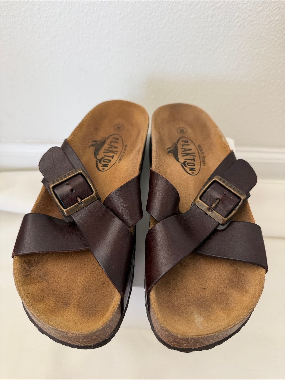 Women plakton Brown Leather Cross-Strap Slide Sandals